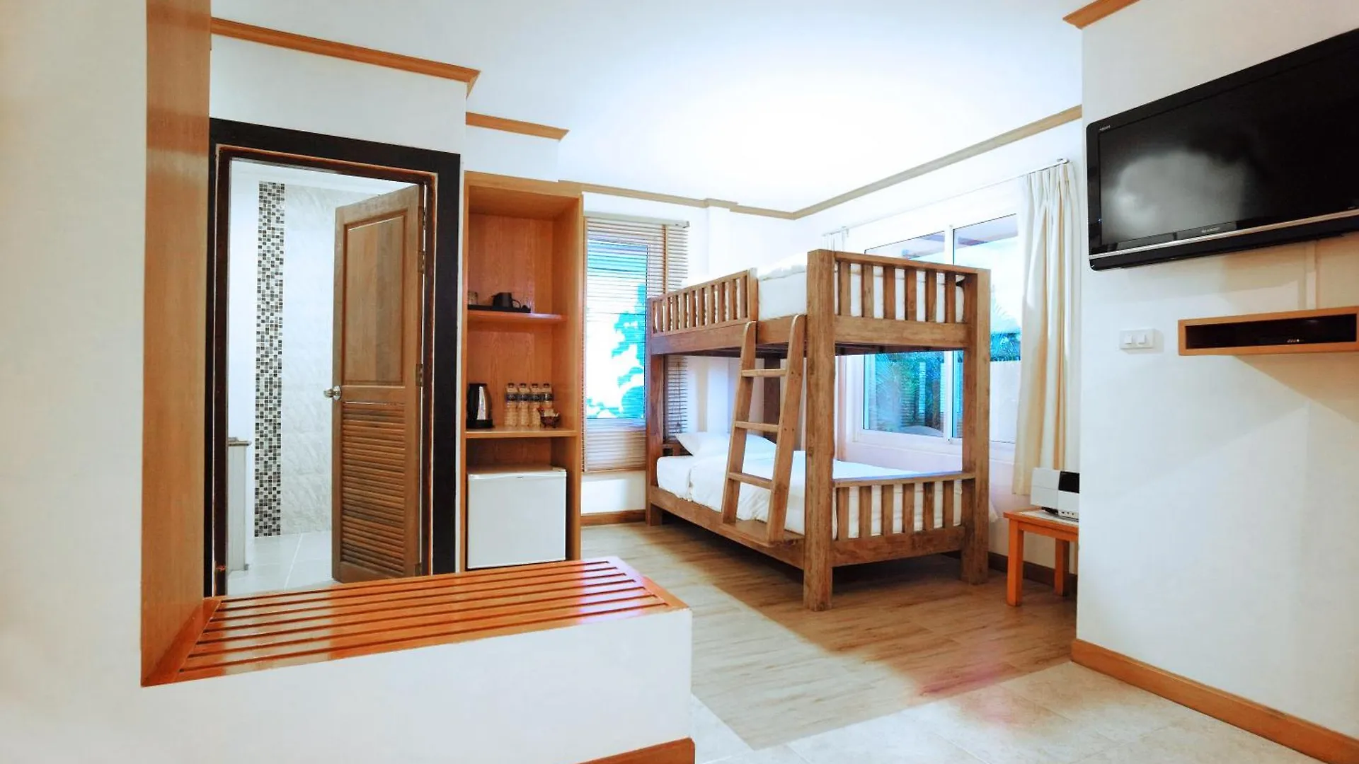 ****  Pinnacle Koh Tao Resort תאילנד