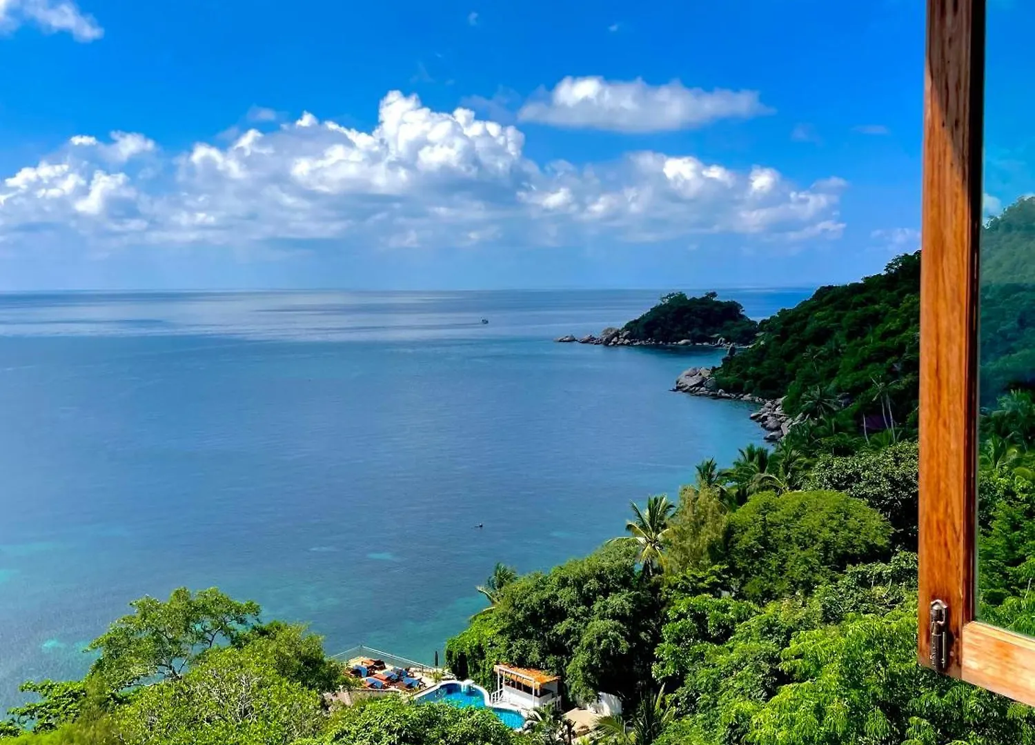 Pinnacle Koh Tao Resort 4*,